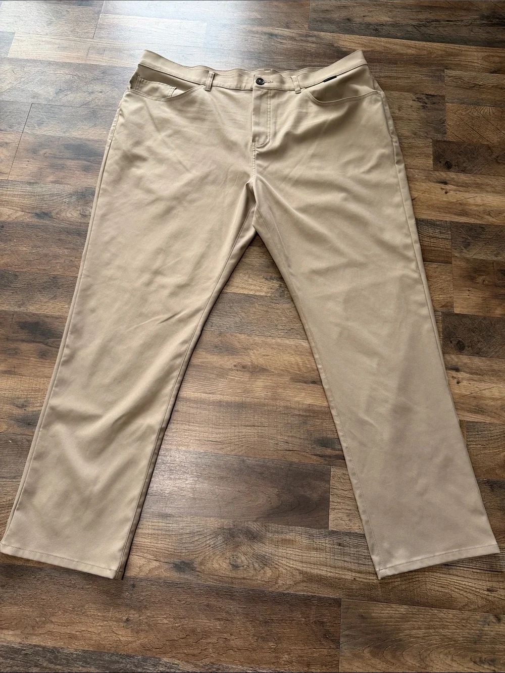 Travis Mathew pants